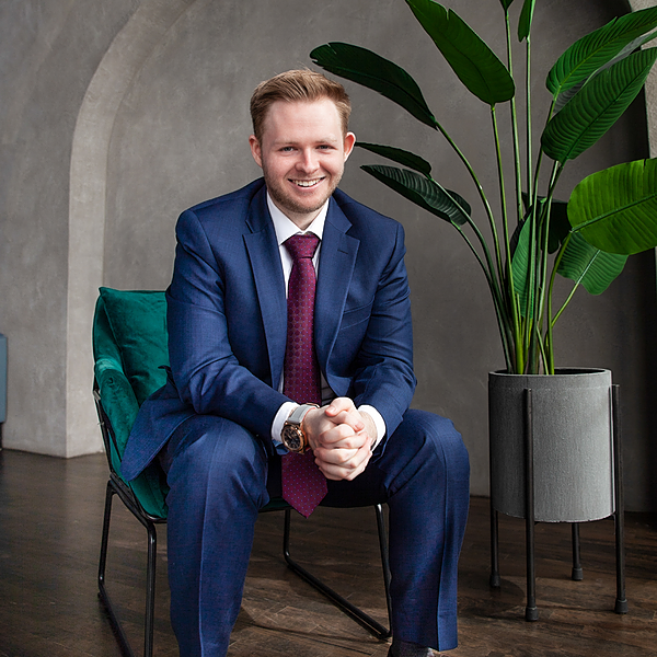 KYLE SUTTON Instagram, Facebook, TikTok Linktree