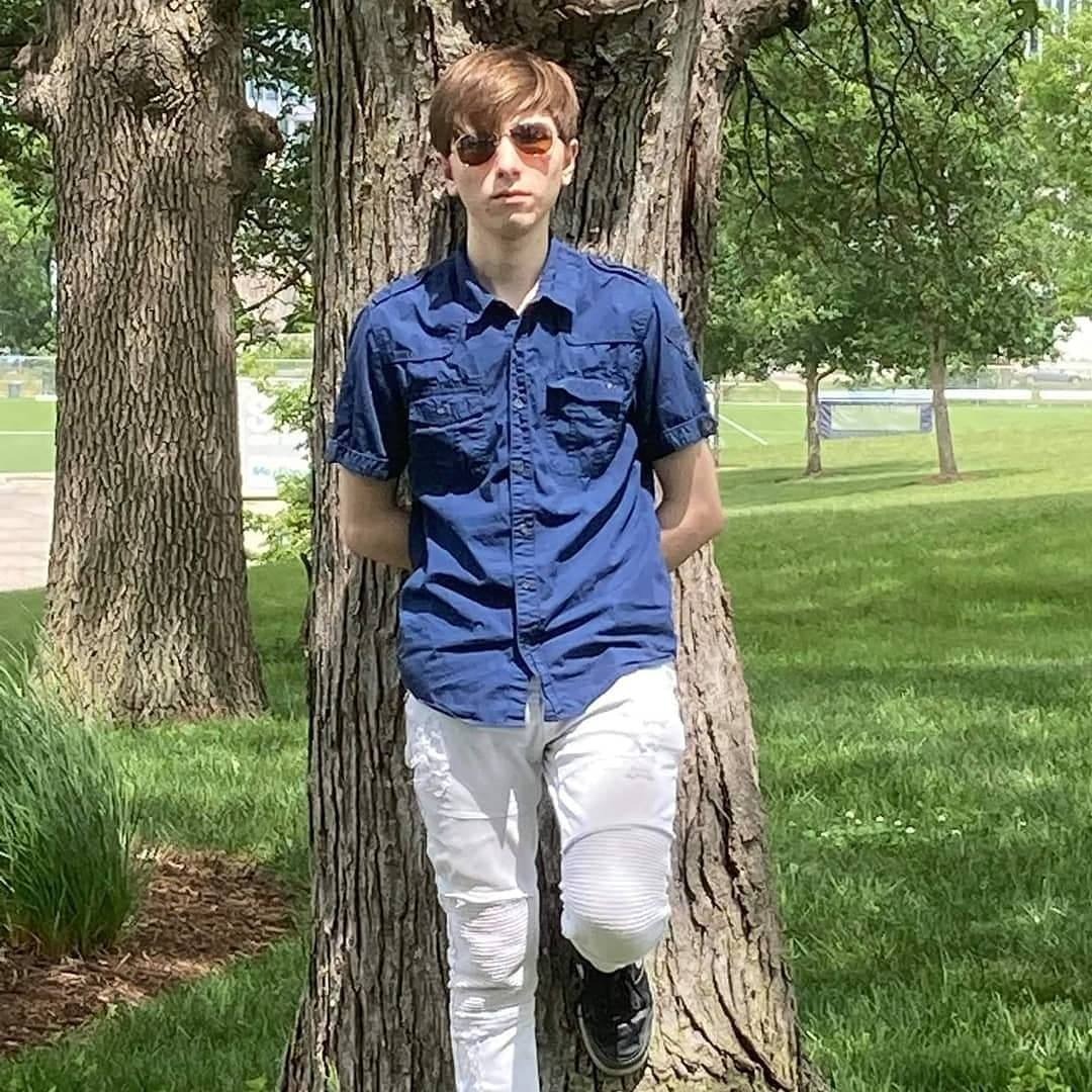 Chris Holmes Music Twitter, Instagram, Facebook Linktree