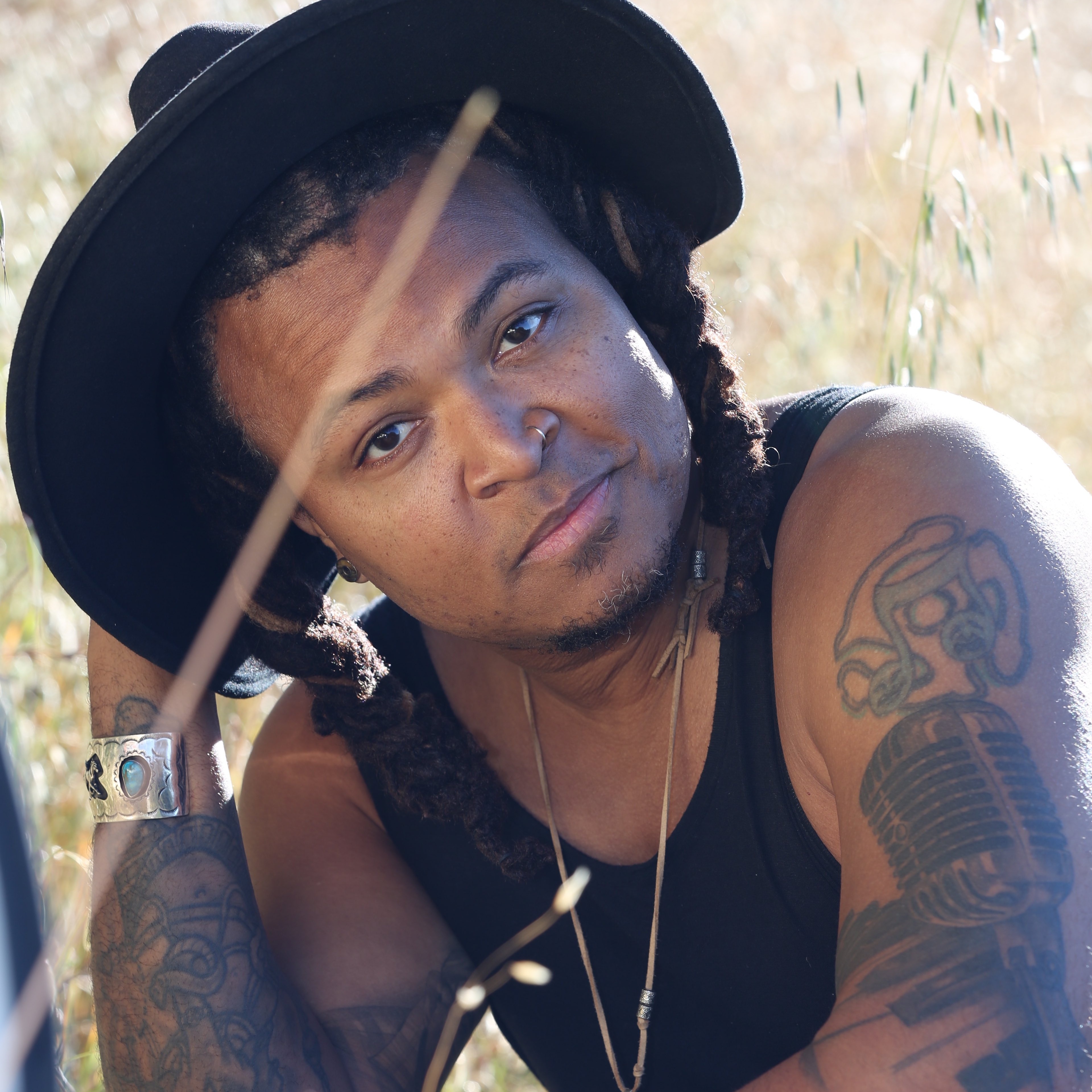 PRINTZ......BOARD Twitter, Instagram, Facebook Linktree