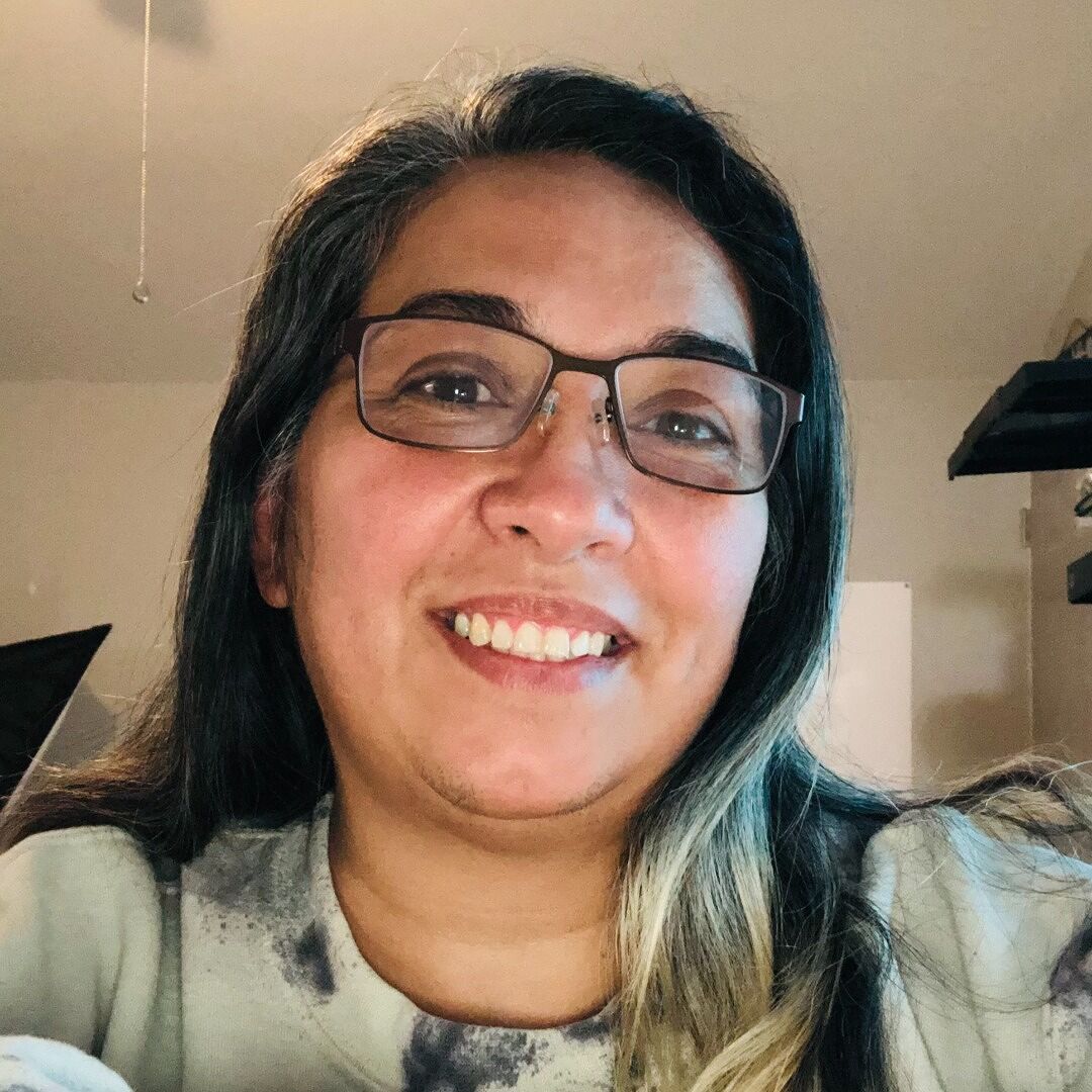 latina-chic-designs-instagram-facebook-tiktok-linktree