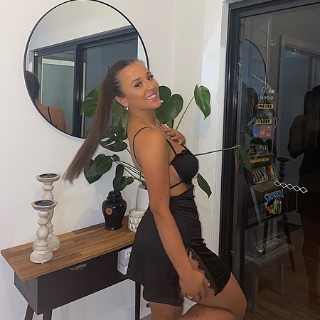 @saffron 🖤 - Find @saffron 🖤 Onlyfans - Linktree