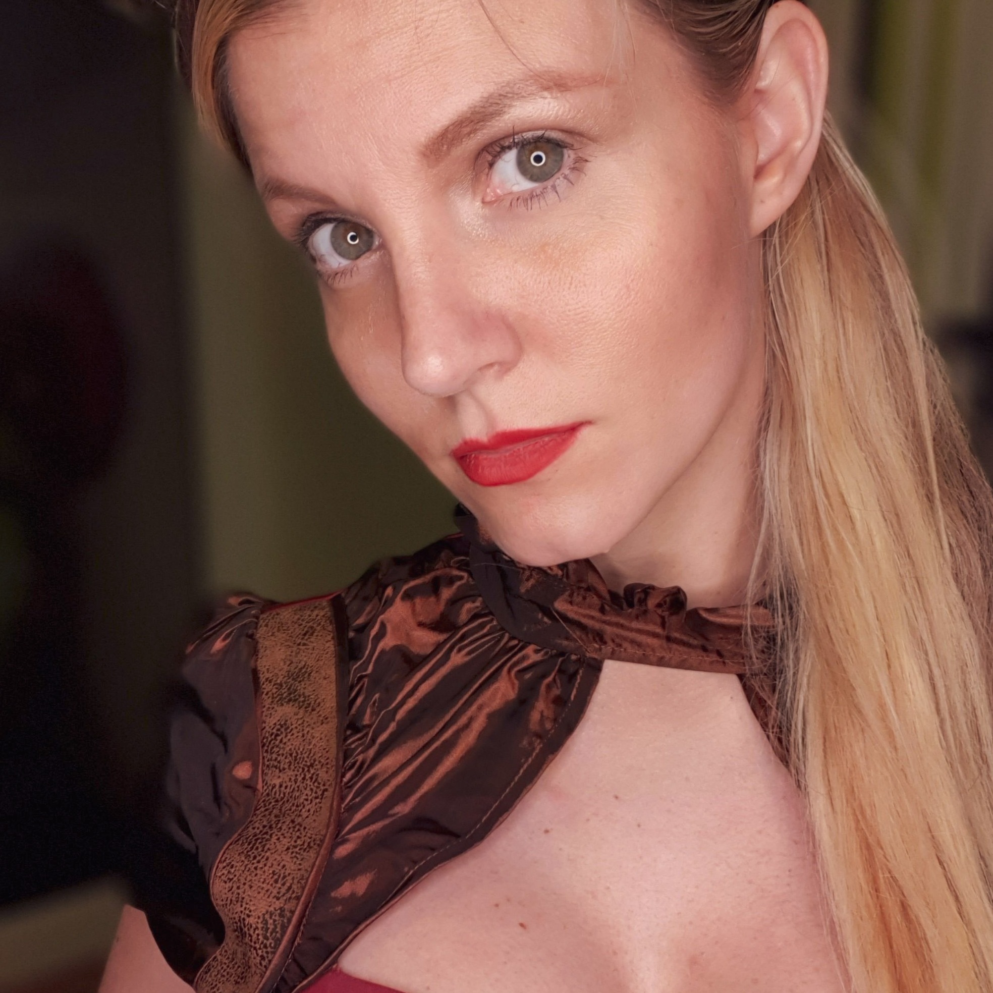 KIWY Twitter, Instagram, TikTok, Twitch Linktree