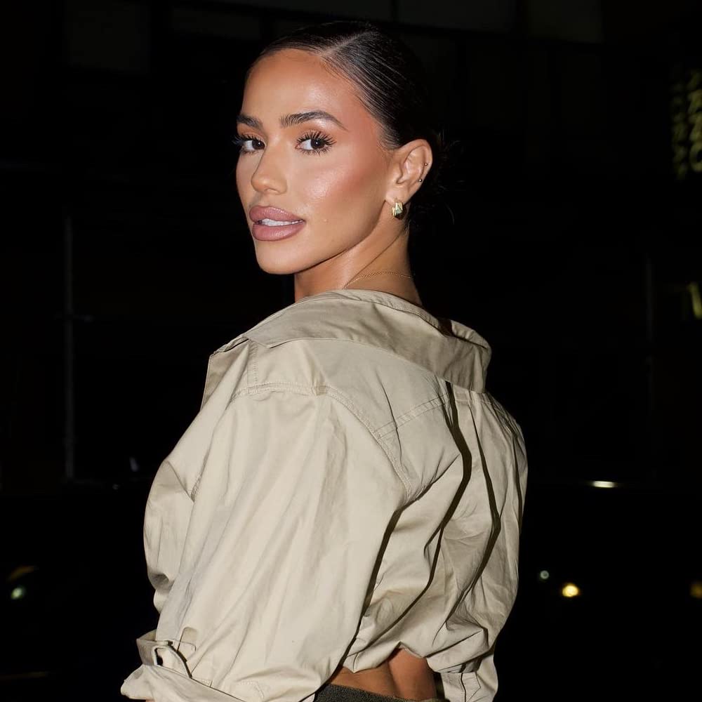 Giuliana Ava | Instagram, TikTok | Linktree