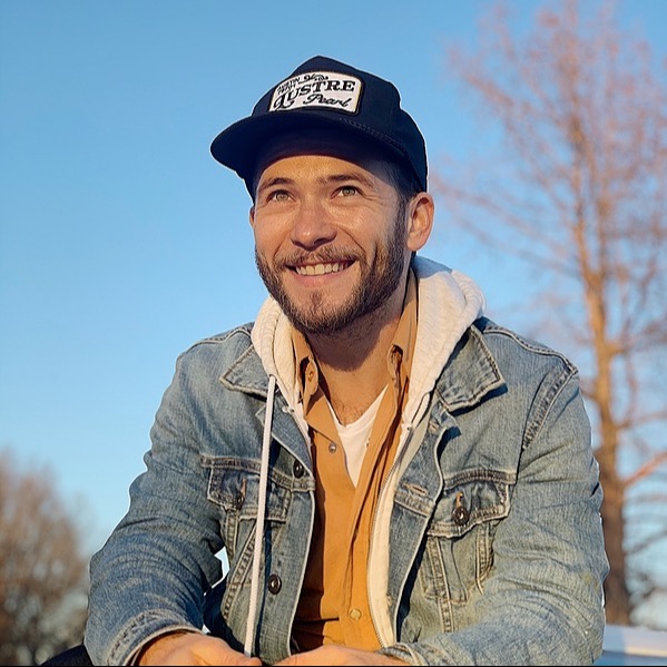 Eric Hunker Twitter, Instagram, YouTube, Spotify, TikTok Linktree