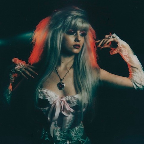 Heather Leather 💋 | Instagram, Facebook, TikTok, Twitch | Linktree