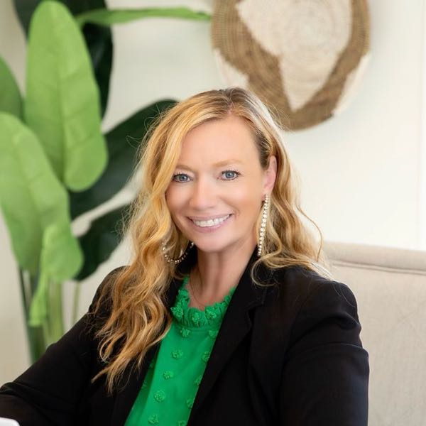 Jacquie Dinsmore Realtor Instagram, Facebook Linktree