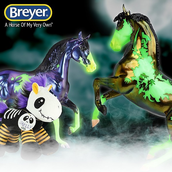 Breyer Model Horses Twitter, Instagram, YouTube, Facebook Linktree