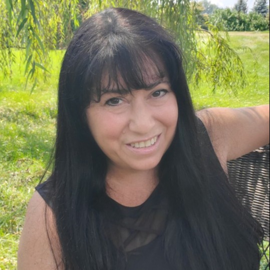 suzanne-mattaboni-twitter-instagram-facebook-tiktok-linktree