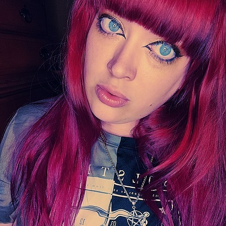 Gothicc Queen 𖤐 - Find Gothicc Queen 𖤐 Onlyfans - Linktree