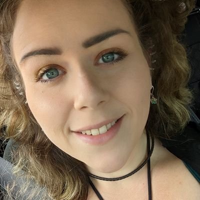 Stephiverse 💖 Just your friendly neighborhood MILF! | Linktree