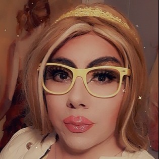 Diane Marie | Twitter, TikTok | Linktree