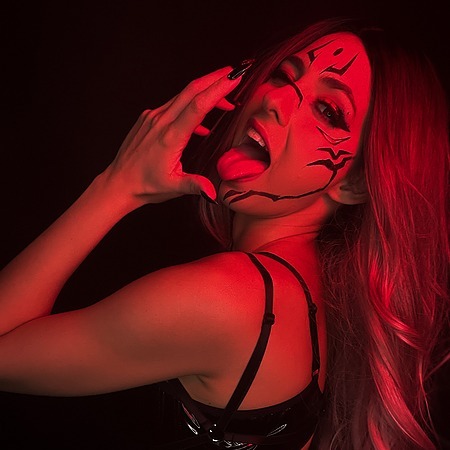 kumiho_cos | Twitter, Instagram, TikTok, Twitch | Linktree