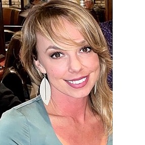 courtney_anne_ | Instagram, Facebook | Linktree