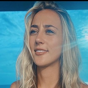 Ashley Cooke Fans | Twitter, Instagram, Facebook, TikTok | Linktree