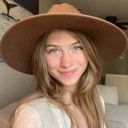 Cherie Lorraine | Twitter, Instagram, TikTok, Twitch | Linktree