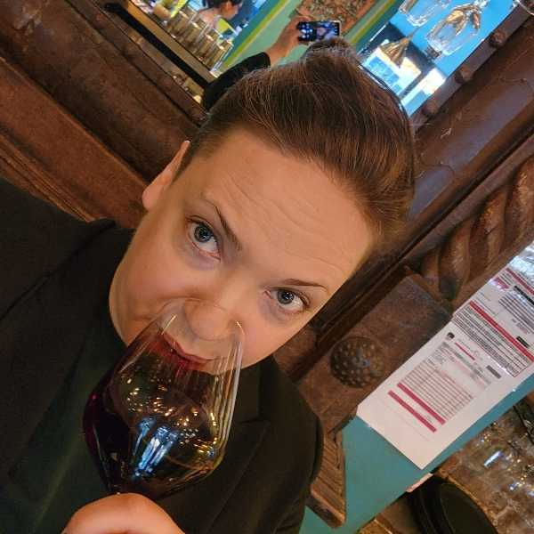 adrienne-e-cooper-linktree