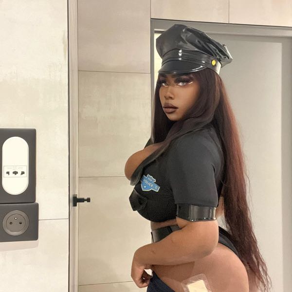 tokyo.teaa | Twitter, Instagram, Twitch | Linktree