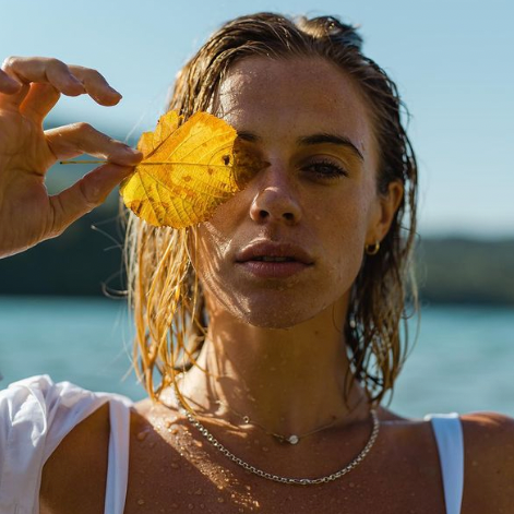 Laura Crane | Instagram, TikTok | Linktree