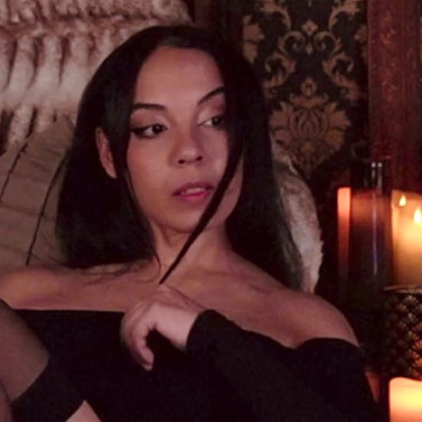 chaeiry | Twitter, Instagram, TikTok, Twitch | Linktree