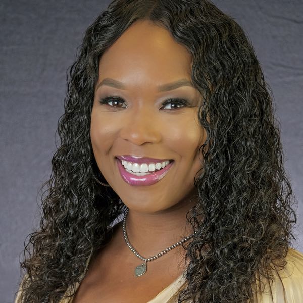 Ashley Wyatt, Realtor® Instagram, TikTok Linktree