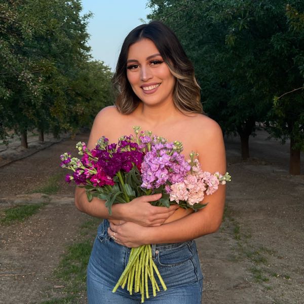 Julissa and samantona sisters