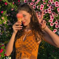 Yana Kucheryava | Twitter, Instagram | Linktree