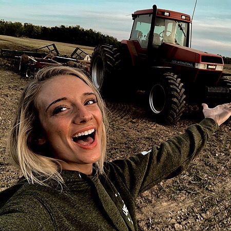 Farmer Grayce | Instagram, TikTok | Linktree