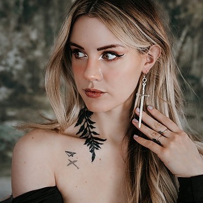 @pipercj | Twitter, Instagram, TikTok, Twitch | Linktree