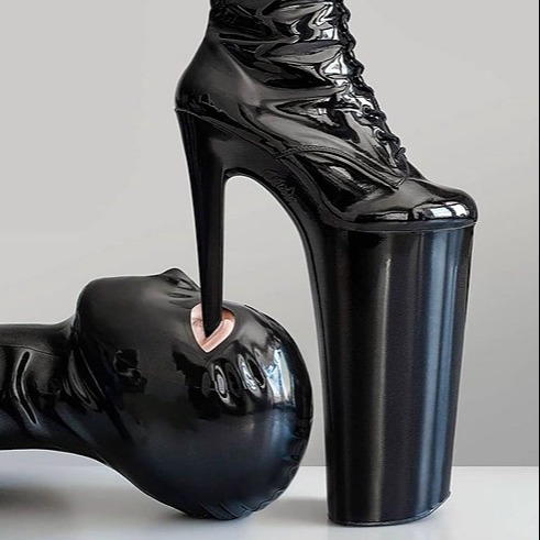 Miss Caramel Twitter, Instagram Linktree