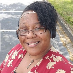 lynn_nova | Instagram, Facebook, TikTok | Linktree