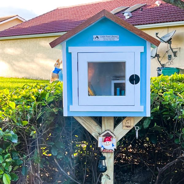 Victoria’s Little Library Linktree