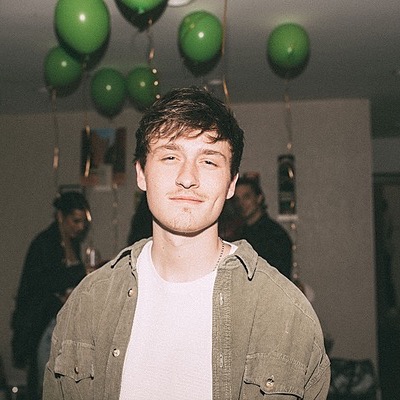 crawfordcollins | Twitter, Instagram, Twitch | Linktree
