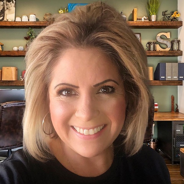 RENEE LEDBETTER, CEO/REALTOR® Twitter, Instagram Linktree