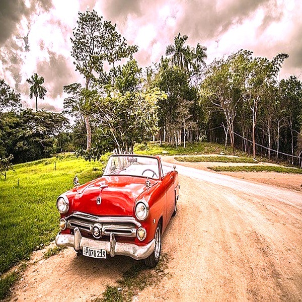 UpToDown Listen on YouTube, Spotify Linktree